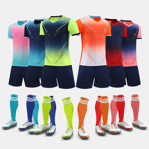 Wholesale Custom Football Kits Full Set Soccer Kit Breathable Jersey Gym Set
